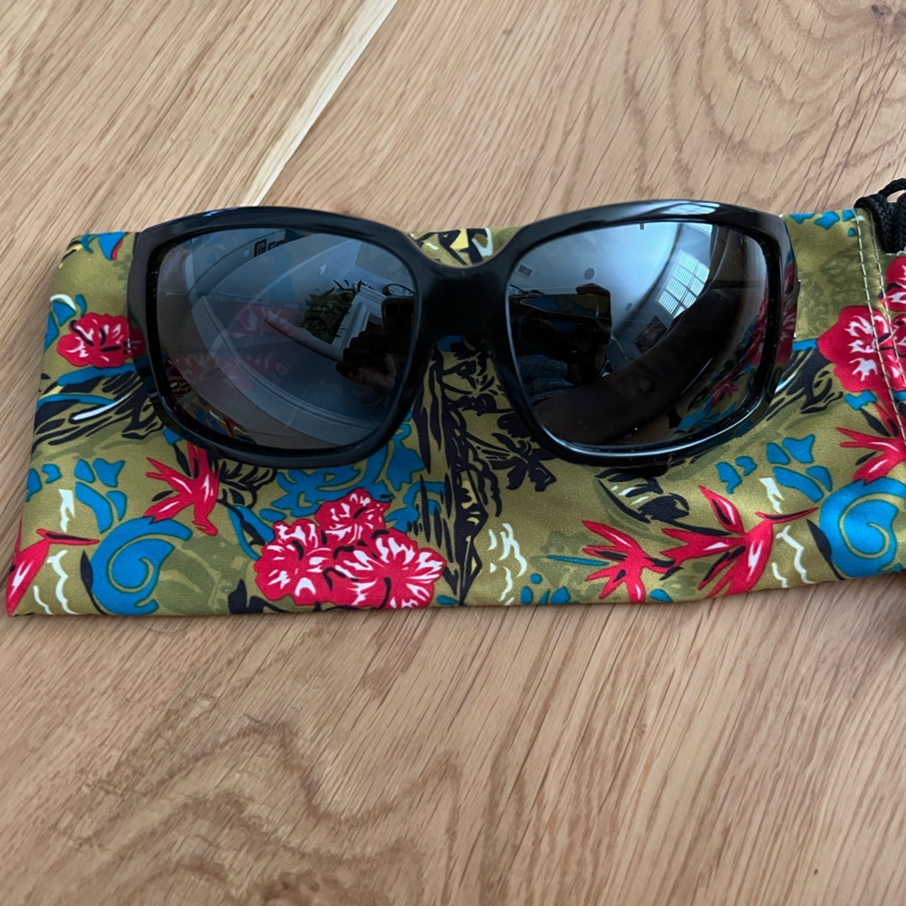 Maui Jim 104-16 polarized sunglasses